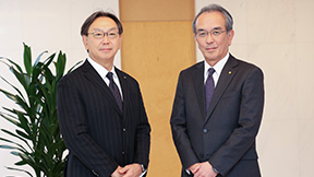 対談者の集合写真